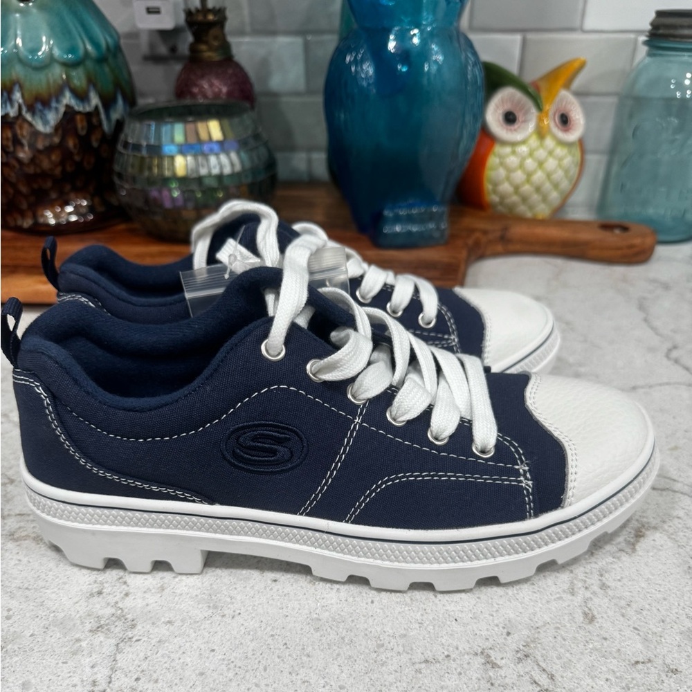 Skechers Women Roadies True Roots Navy and White Lace-Up Sneakers